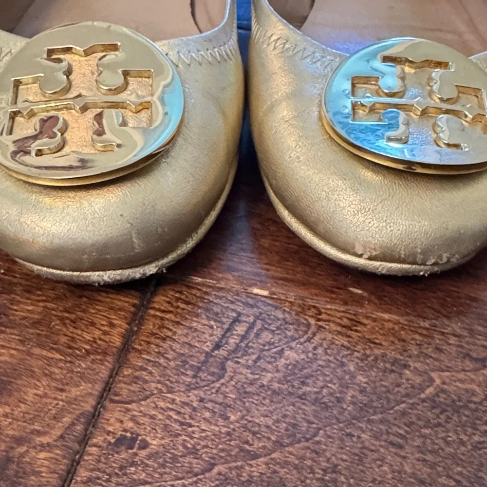 Tory Burch Minnie Travel Ballet Flats Gold Metallic Logo Leather Size 7 Packable